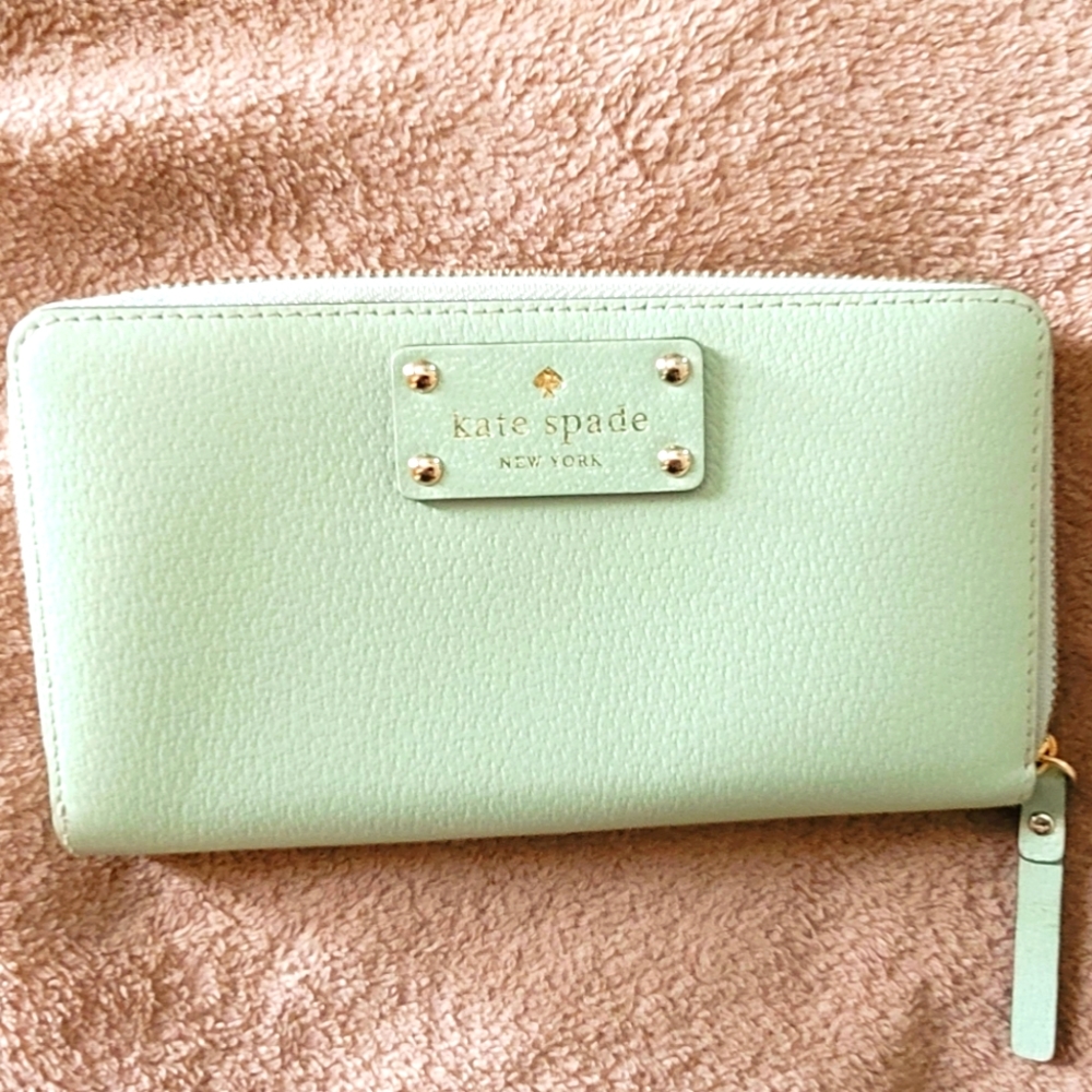 Kate Spade Mintmojito Green Wellesley Neda Wallet Code: Wlru-1153 Like New